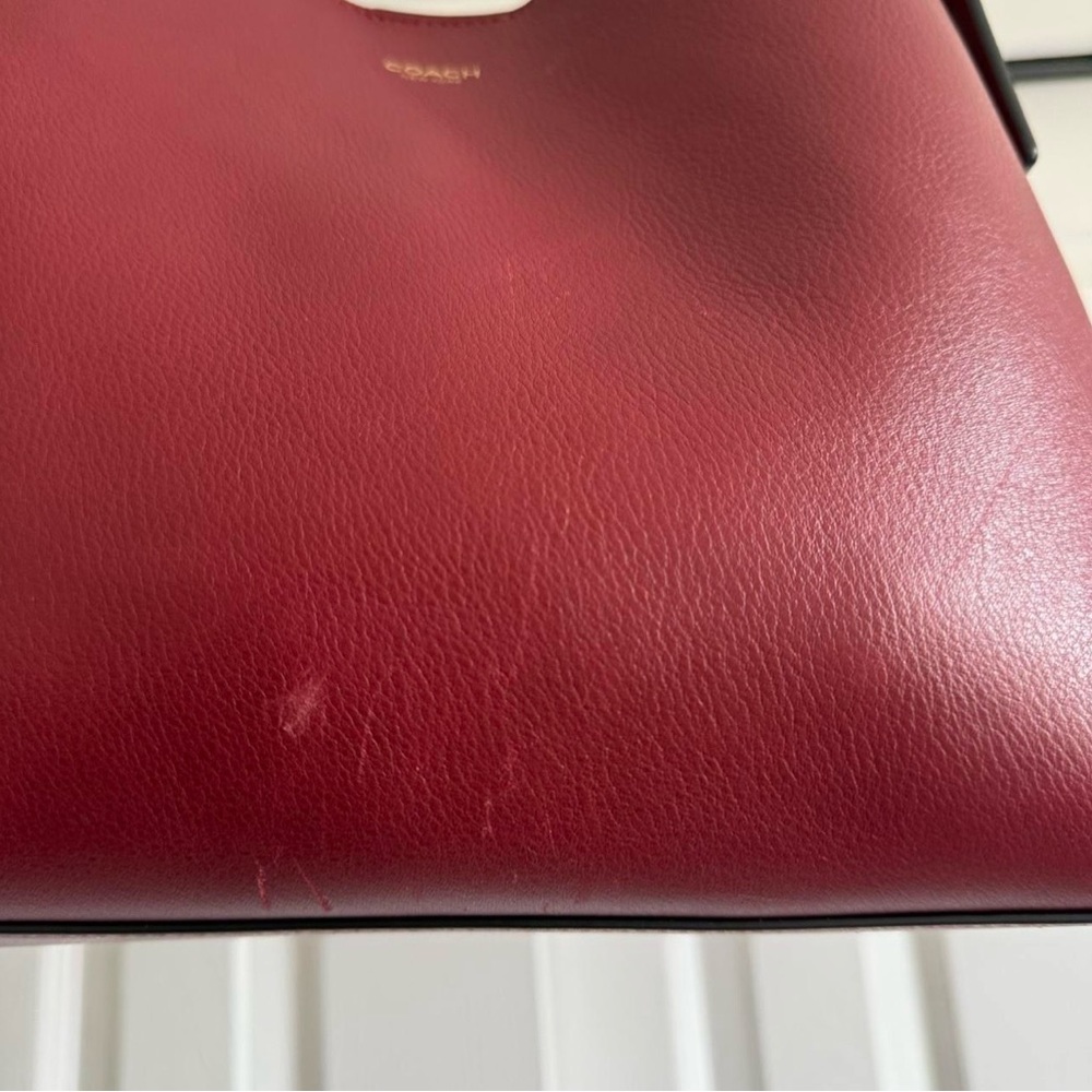 ❤️COACH Brooklyn 28 Bag in Ruby Red❤️ - Picture 4 of 11